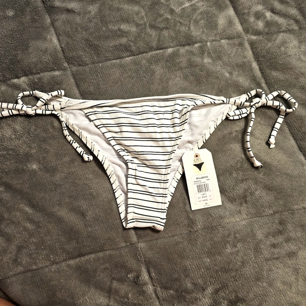 Striped Bikini Bottom NWT BILLABONG
